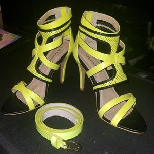 Neon sexy heels with matching belt 😍